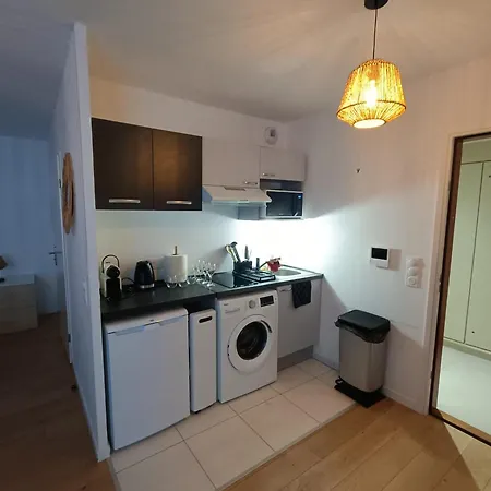 - Paris 5 Min De - Pk Prive Gratuit - 4 Personnes - Terrasse Jardin Chessy (Seine-et-Marne)